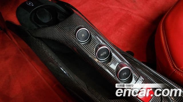 Ferrari 488 스파이더, 2018 9