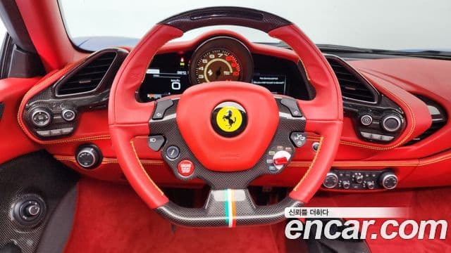 Ferrari 488 스파이더, 2018 12