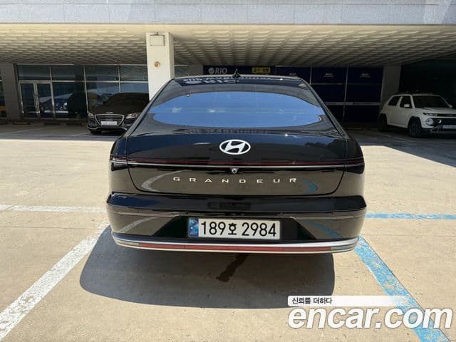 Hyundai Grandeur гибрид (GN7) Exclusive, 2025 все фото