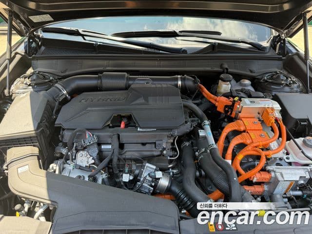 Hyundai Grandeur гибрид (GN7) Exclusive, 2025 20