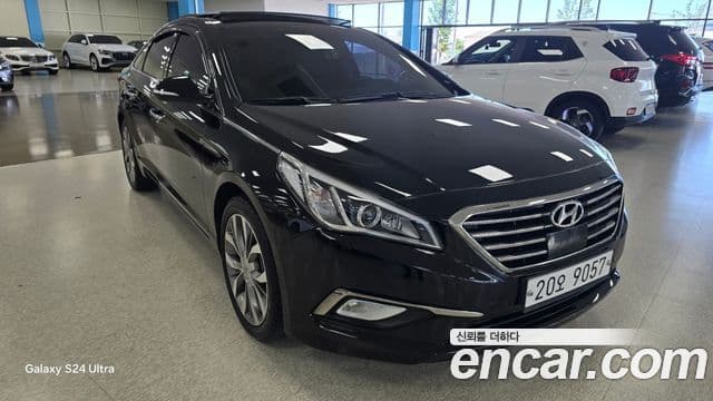 Hyundai LF Sonata Exclusive, 2015 1