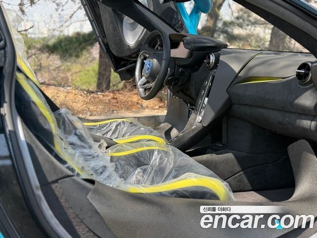 맥라렌 750S 4.0 Spyder, 2024 10