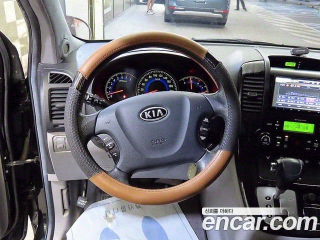 Kia Carnival R Carnival лимузин бензин GLX, 2011 8