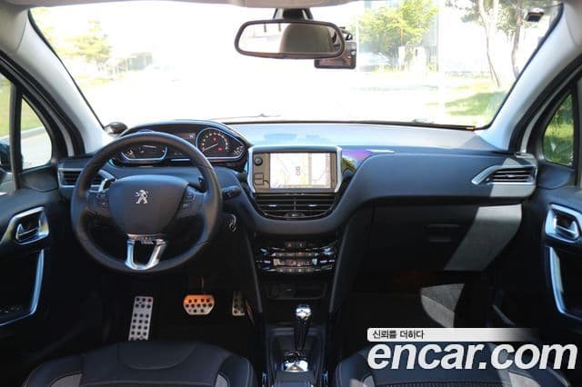 Peugeot 2008 1.6 e-HDi Felline L, 2015 11