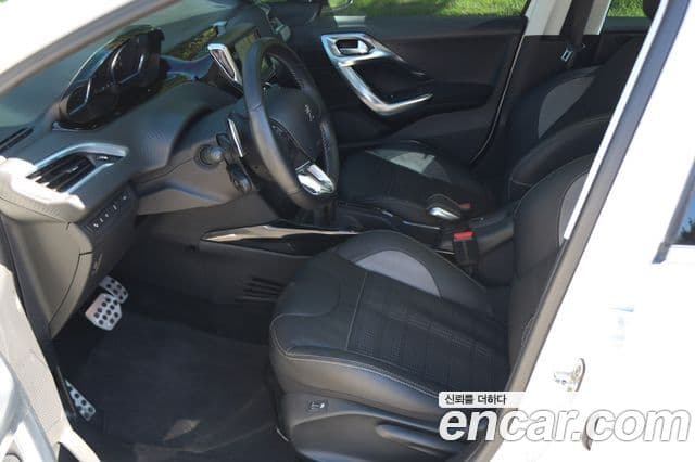 Peugeot 2008 1.6 e-HDi Felline L, 2015 12