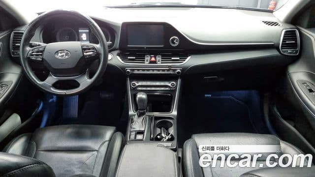 Hyundai Grandeur IG 3.0 LPi Exclusive (арендный автомобиль), 2018 7