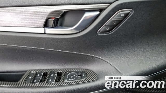 Hyundai Grandeur IG 3.0 LPi Exclusive (арендный автомобиль), 2018 15