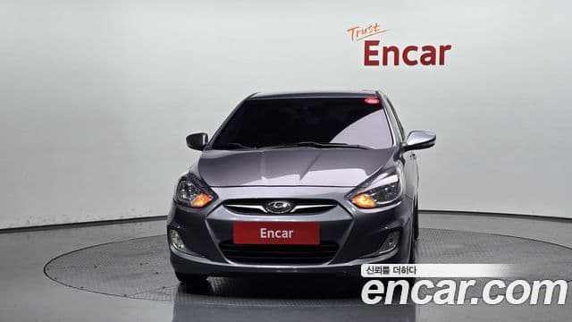 Hyundai Accent(новый кузов / новое поколение) Modern, 2015 3