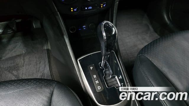 Hyundai Accent(новый кузов / новое поколение) Modern, 2015 9