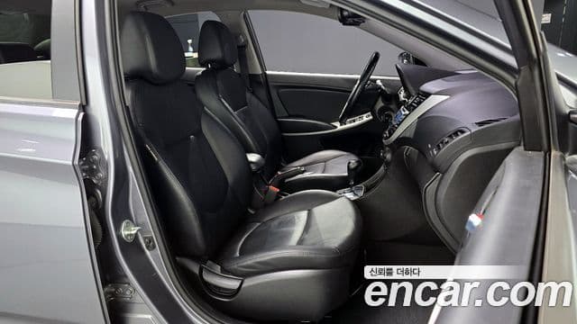 Hyundai Accent(новый кузов / новое поколение) Modern, 2015 10