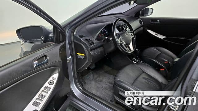 Hyundai Accent(новый кузов / новое поколение) Modern, 2015 11