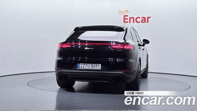 Porsche Cayenne (PO536) 3.0 купе, 2020 4