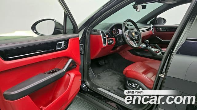 Porsche Cayenne (PO536) 3.0 купе, 2020 11