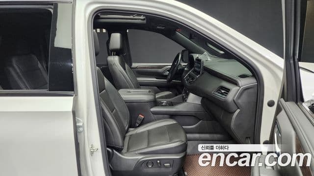 Chevrolet Suburban, 2021 11