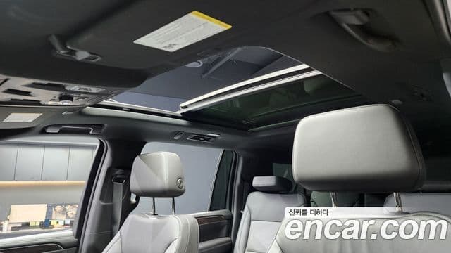 Chevrolet Suburban, 2021 18