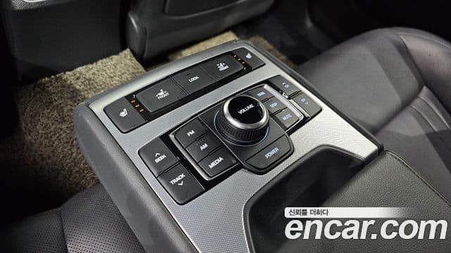 Genesis G80 Luxury, 2019 20