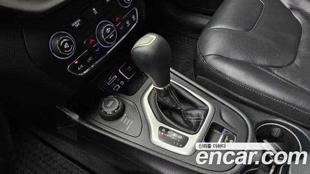 Jeep Cherokee(KL) 2.4 Longitude high AWD, 2018 9