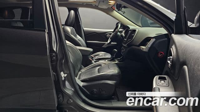 Jeep Cherokee(KL) 2.4 Longitude high AWD, 2018 10