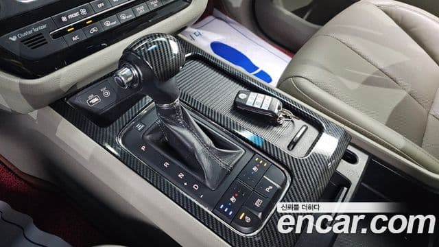 Kia All New Carnival Noblesse, 2016 9