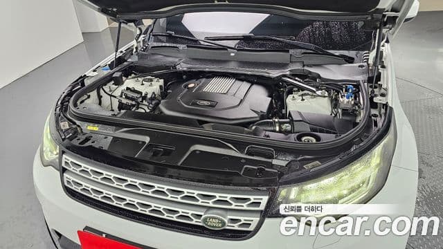 Land Rover Discovery 5 3.0 TD6 HSE, 2017 6