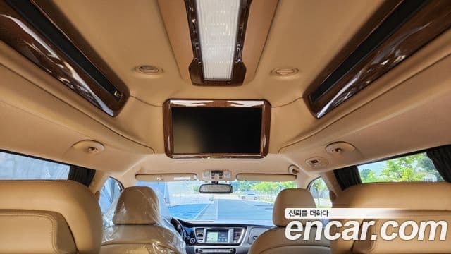 Kia All New Carnival VIP, 2016 7