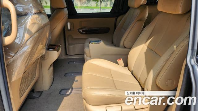 Kia All New Carnival VIP, 2016 17