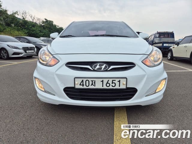Hyundai Accent(новый кузов / новое поколение) Modern, 2015 3
