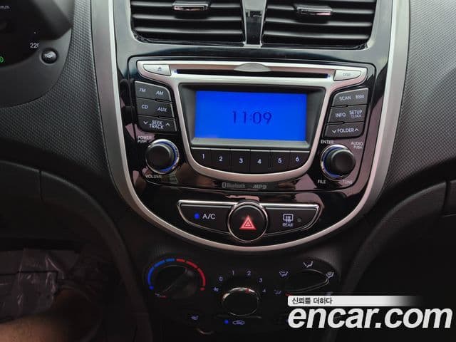 Hyundai Accent(новый кузов / новое поколение) Modern, 2015 10
