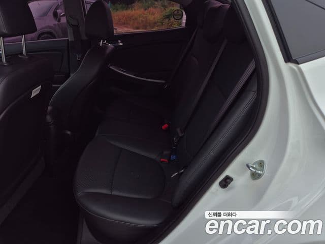 Hyundai Accent(новый кузов / новое поколение) Modern, 2015 15