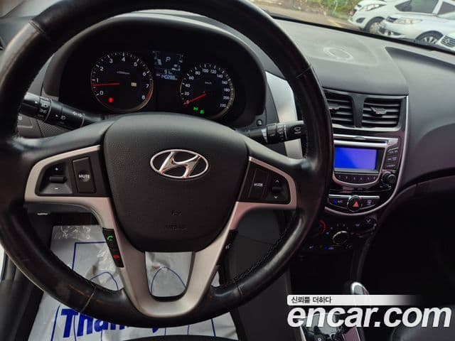 Hyundai Accent(новый кузов / новое поколение) Modern, 2015 16