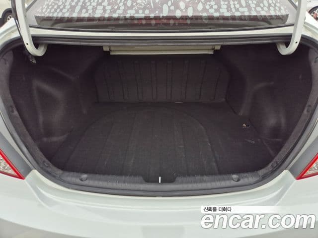 Hyundai Accent(новый кузов / новое поколение) Modern, 2015 18