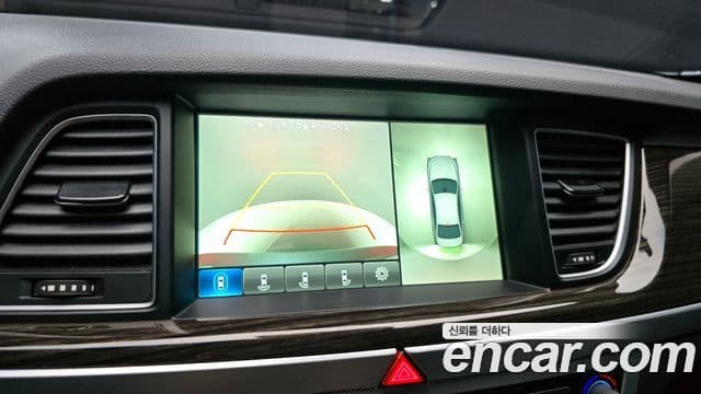 Genesis G80 Premium Luxury, 2017 16