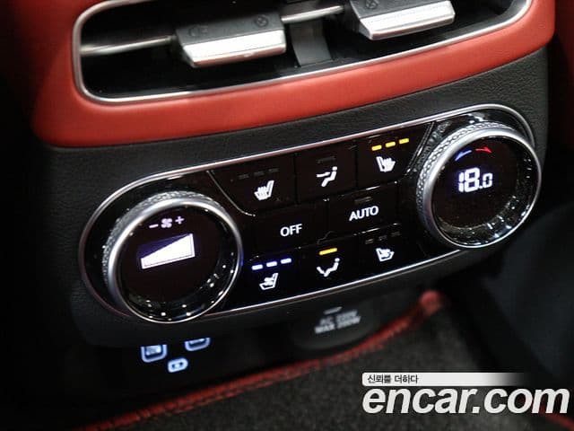 Genesis GV70, 2023 12