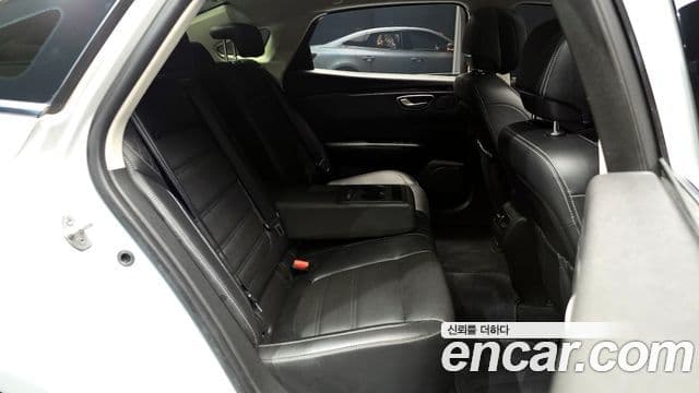 Renault Korea(Samsung) SM6 2.0 LPe RE (для людей с инвалидностью), 2019 12