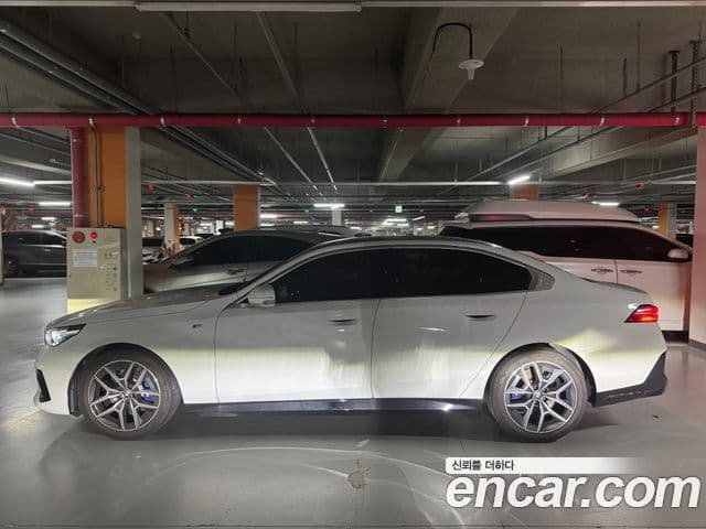 BMW 5시리즈 (G60) 520i M Sport, 2024 2