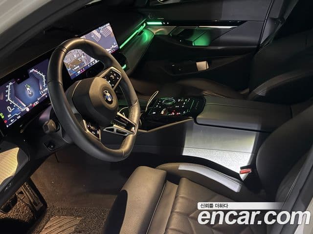 BMW 5시리즈 (G60) 520i M Sport, 2024 все фото