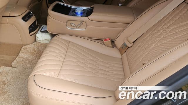 Genesis G90 (RS4) бензин 3.5 турбо e-S/C AWD, 2023 13