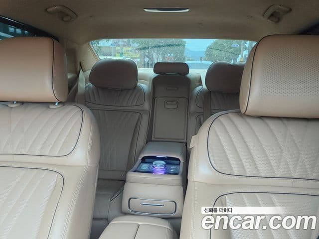 Genesis G90 (RS4) бензин 3.5 турбо e-S/C AWD, 2023 17