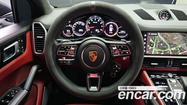 Porsche Cayenne (PO536) 4.0 турбо, 2023 13