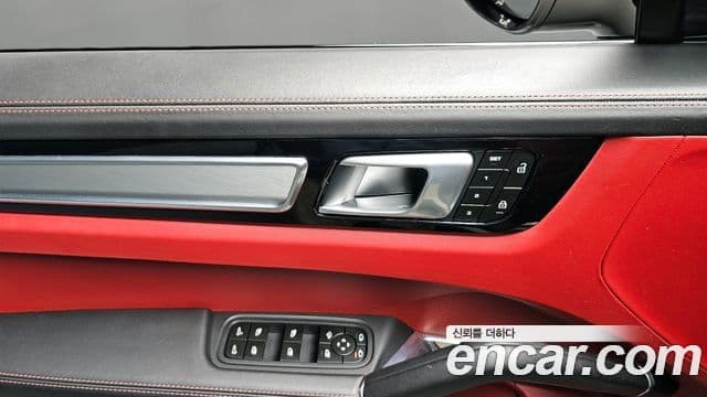 Porsche Cayenne (PO536) 4.0 турбо, 2023 17