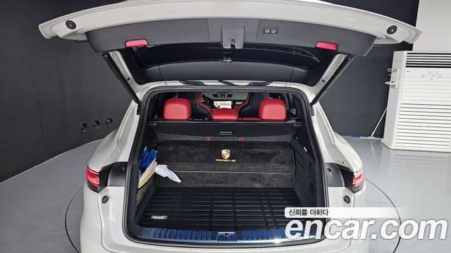 Porsche Cayenne (PO536) 4.0 турбо, 2023 20