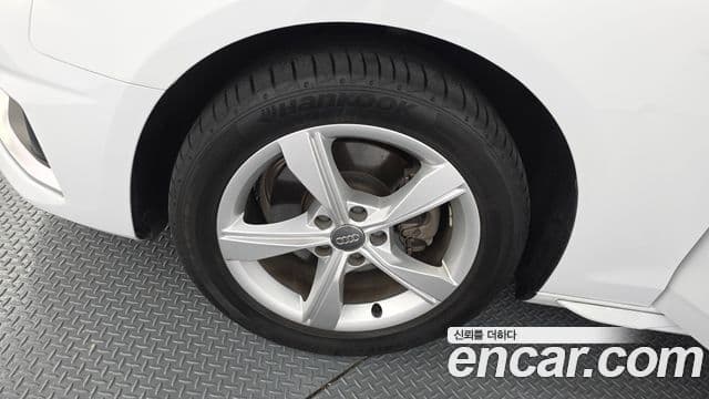 Audi A4 (B9), 2021 все фото