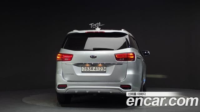 Kia The / новый New Carnival Noblesse, 2019 4