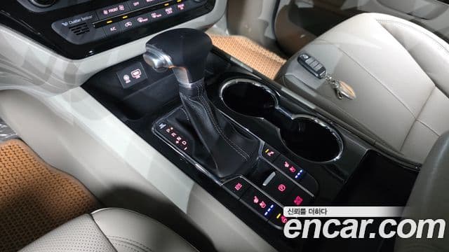 Kia The / новый New Carnival Noblesse, 2019 9