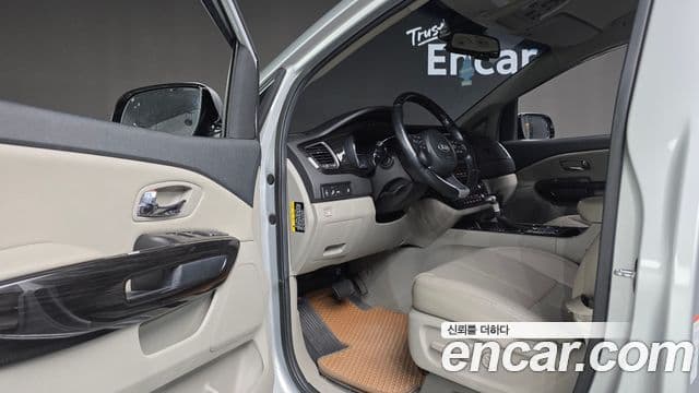 Kia The / новый New Carnival Noblesse, 2019 11