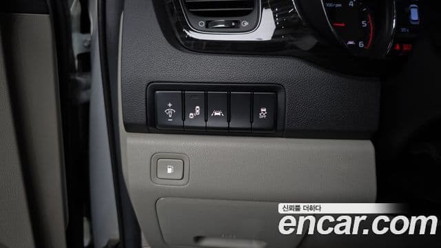 Kia The / новый New Carnival Noblesse, 2019 13