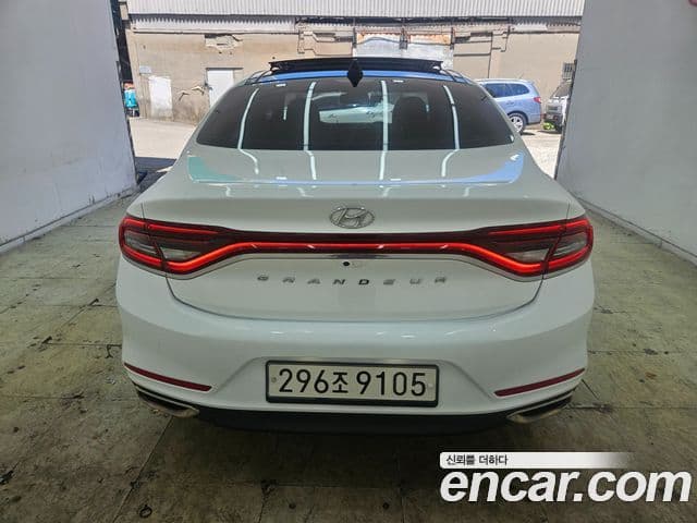 Hyundai Grandeur IG Premium, 2019 3