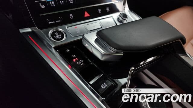 Audi Q8 e-Tron (GE), 2024 9