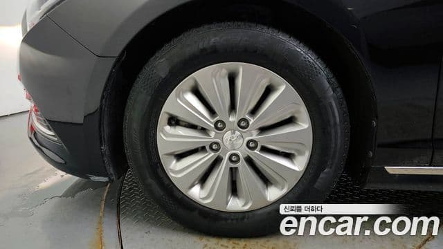 Hyundai LF Sonata гибрид Modern, 2016 все фото