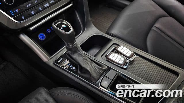 Hyundai LF Sonata гибрид Modern, 2016 9